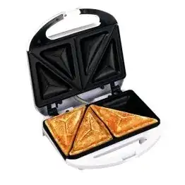 Triangular sandwich maker