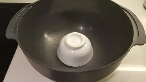Small bowl in large bowl