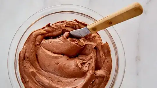 chocolate whipped cream frosting