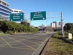 New Zealand (English):destination:ref=SH 1 Southdestination:ref=SH 16 West