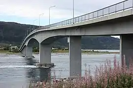 The Sørstraumen Bridge as seen from the southeast.