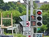Canada (Québec):crossing:signals=separate