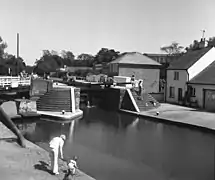 Batchworth Lock No 81Grand Union CanalFrom the A404 bridge, Batchworth (1977)