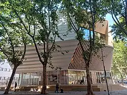 Biblioteca Gabriel García Márquez Library building from outside