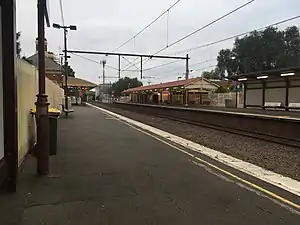 Northbound view from clifton hill platform 2 facing towards platform 1