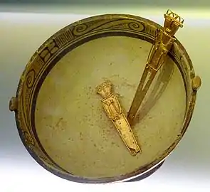 Ceramic bowl and tunjos, Museo del Oro, Bogotá
