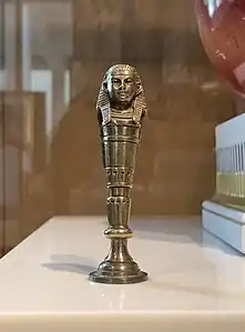 Egyptian Revival signet with a pharaoh mascaron and Egyptian Revival motifs, c.1810, bronze, Neues Museum, Berlin