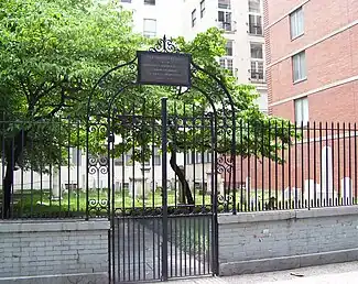 The synagogue's third cemetery (1829–1851) is on West 21st Street near the Avenue of the Americas